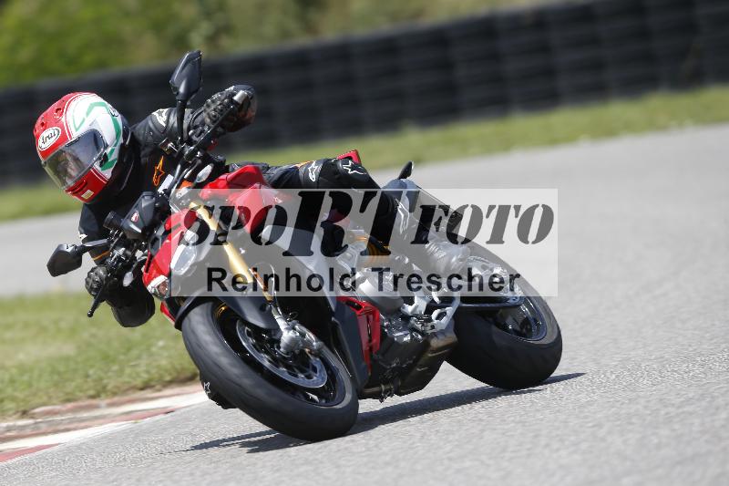 /27 12.06.2025 Ducati Schweiz Trackday Warmup  ADR/gruen-vert/ohne